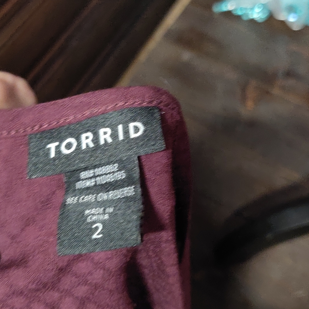 Tunic - Picture 3 of 3
